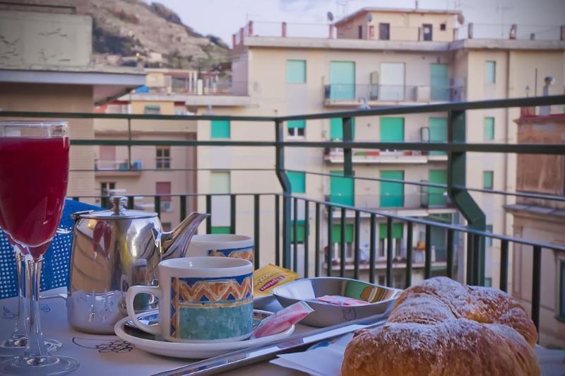 マイオーリ La Casa Delle Stelle Bed & Breakfast エクステリア 写真